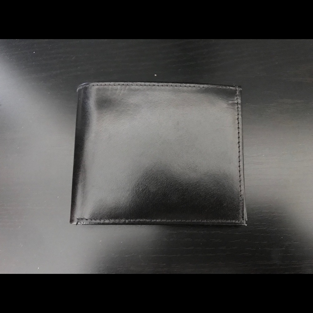 NEW Black Wallet 100% Authentic Leather